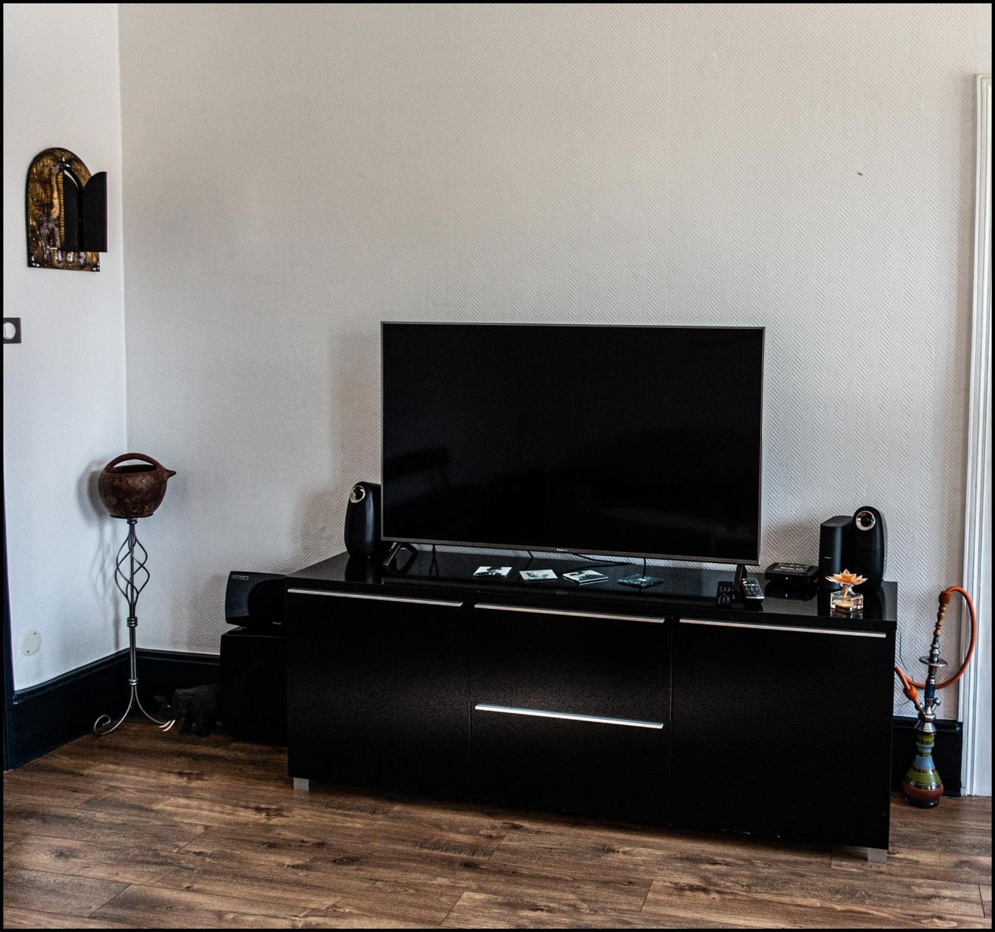 Au Kouglof Avec Netflix Daire Colmar Dış mekan fotoğraf